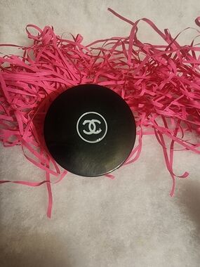 Chanel Hydra Beauty Nourishing Lip Care (10g / 0.35 oz)